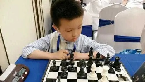 中国青少年国际象棋比赛视频，精彩瞬间回放-第1张图片-www.211178.com_果博福布斯