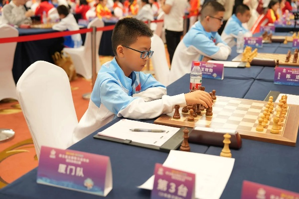 中国青少年国际象棋比赛视频，精彩瞬间回放-第2张图片-www.211178.com_果博福布斯